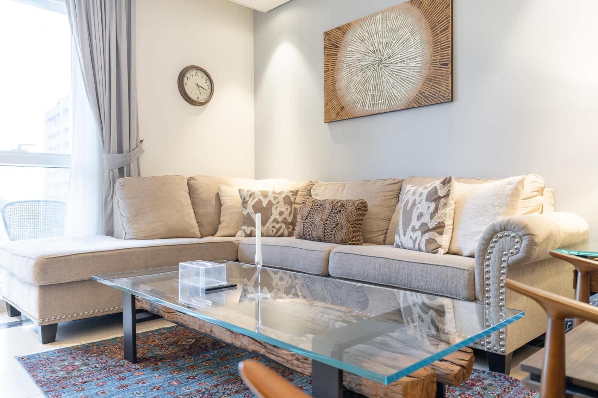 Absolutely Stunning 3 Bedroom In Downtown * دبي